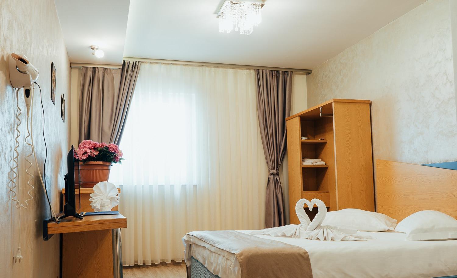 Iris Hotel Bors Luaran gambar