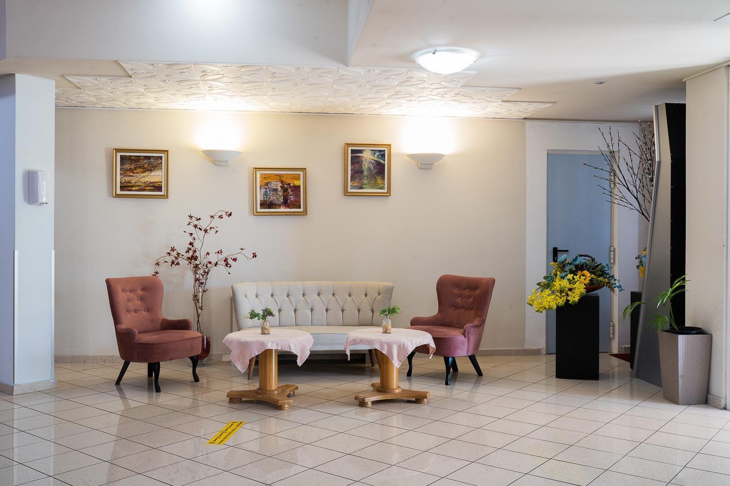 Iris Hotel Bors Luaran gambar