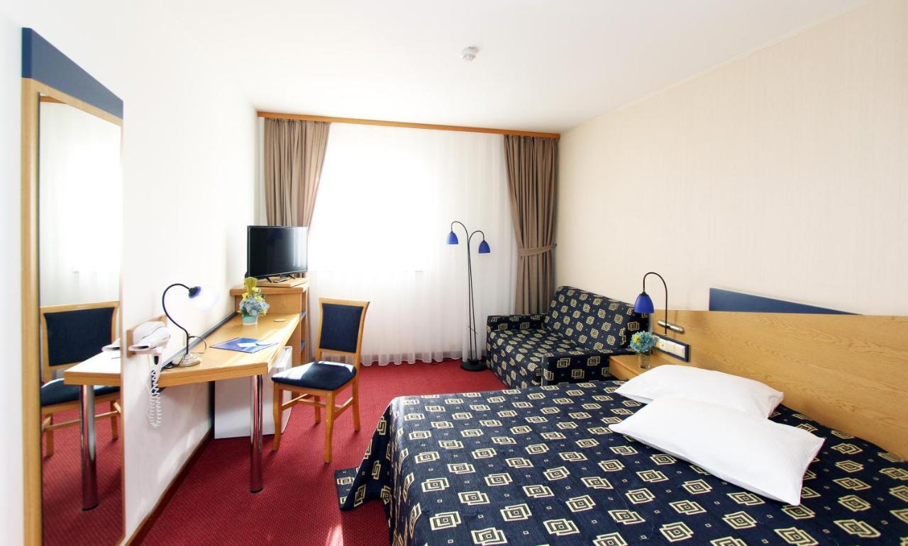 Iris Hotel Bors Luaran gambar